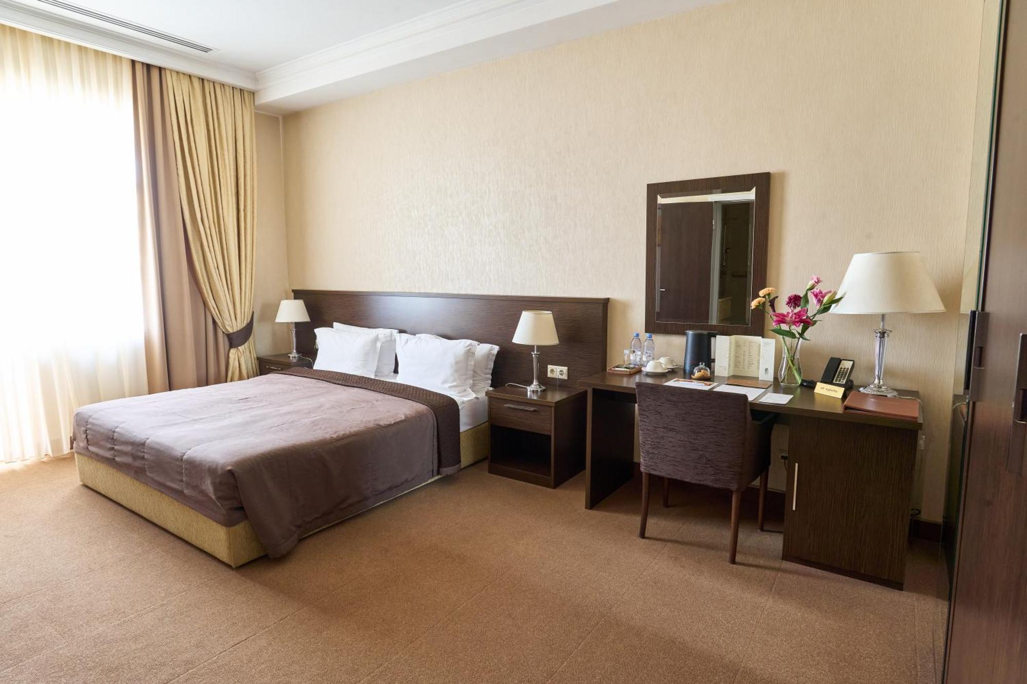 Kainar Hotel Schymkent Exterior foto
